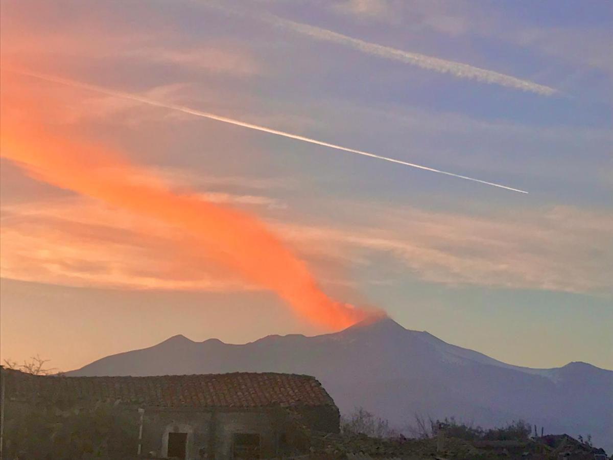 Zaffiro Lavico Rooms Etna Nature Sea Acireale Zewnętrze zdjęcie